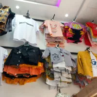 اجاره مغازه و لباس بچگانه