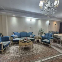 مبل استیل بامیز غذاخوری و ساعت ایستاده|مبلمان خانگی و میز عسلی|تهران, قاسم‌آباد|دیوار