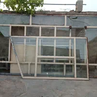 شیشه بند اماده وتمیز.