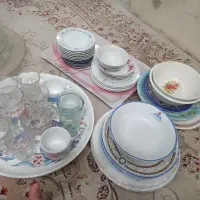 تعدادی ظرف میلامیل پریکس