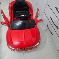 ماشین شارژی حرفه ای کاملا سالم|اسباب‌بازی بچه|اصفهان, شهرک کاوه|دیوار