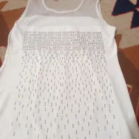 تاپ در حد خیلی نو به فروش میرسد