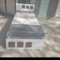 تخت تک‌نفره