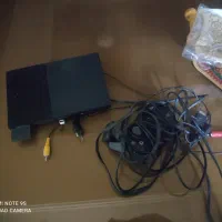 یک دستگاه پلی استیشن دو