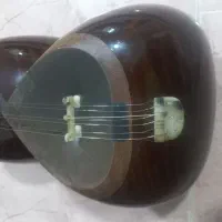 تار قدیمی سه مهر استاد چایچی|سازهای سنتی|همدان, |دیوار