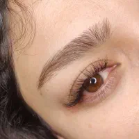 اکستنشن مژه و لیفت ابرو و مژه
