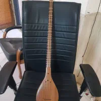 سه تار|سازهای سنتی|شیراز, بعثت|دیوار