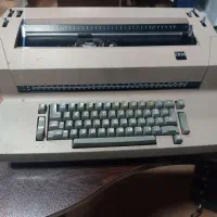 ماشین تایپ IBM برقی تمیز اصل آمریکایی