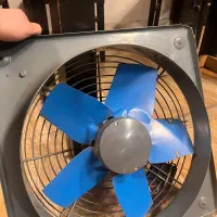 هواکش صنعتی دمنده|پنکه و تصفیه‌کنندهٔ هوا|رشت, شهرک پردیسان|دیوار