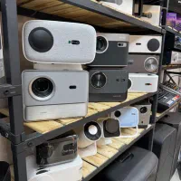 ویدئوپروژکتور خانگی و شارژی و قابل حمل گارانتی دار