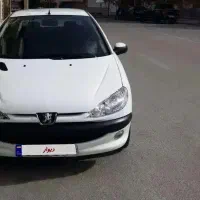 ۲۰۶ اس دی تیپ۵ وی۸