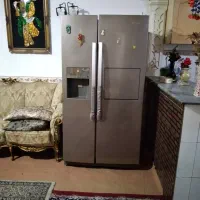 یخچال بسیار عالی و تمیز  یخ ساز سه مدل یخ ساز