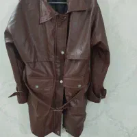 کت چرم|لباس|قم, ولیعصر|دیوار