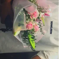 گل لیلیوم رز