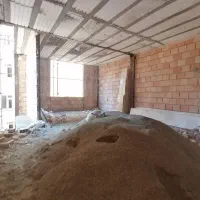 90متری /تک واحدی / زیر قیمت/ مرکز شهر