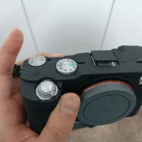 بادی دوربین a7c در حد آکبند فقط ۴۰ شات