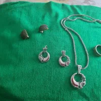 گردنبند و گوشواره