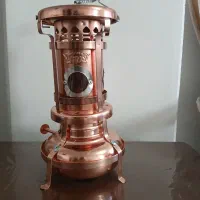 چراغ نفتی زینتی و سالم که روشن می‌شود