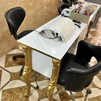 میز ناخون و استند لاک
