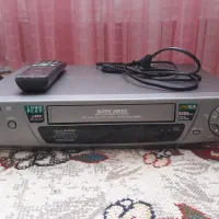 سیستم صوتی تصویری خانگی