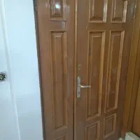 درب دو تکه پولیستر بسیار تمیز به همراه چهارچوب