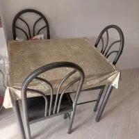 میز و صندلی