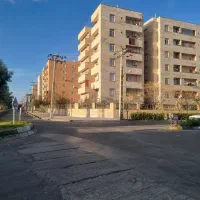 آپارتمان ۸۸متری/دوخواب/تازه نقاشی شده/تخلیه شده