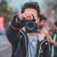 عکسا و فیلماتونو به ما بسپارید
