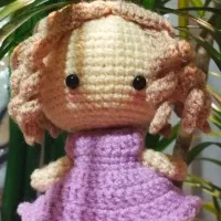 عروسک دختر بلا