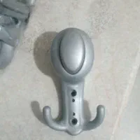قلاب پلاستیکی جالباسی