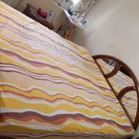 فروش فوری اکازیون استثنایی تخت دو نفره و میز|تخت و سرویس خواب|کرمانشاه, |دیوار