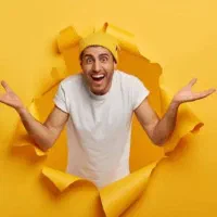 استخدام آژانس هواپیمایی