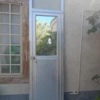 درب آلومینیومی سرویس بهداشتی وروشویی با شیر آلات