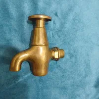 شیر فشاری انتیک|کلکسیون اشیاء عتیقه|اراک, |دیوار