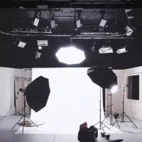 استخدام مدلینگ خانم با حقوق ثابت