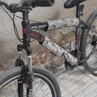 دوچرخه بسیار تمیز در حده نو فروشی بافت|دوچرخه، اسکیت، اسکوتر|بافت, |دیوار