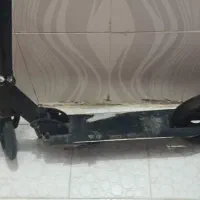 اسکوتر ۷۵۰|دوچرخه، اسکیت، اسکوتر|پرند, فاز ۶|دیوار