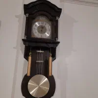 یک عدد ساعت دیواری  نو وسالم