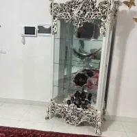 بوفه و ساعت ایستاده