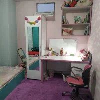 کمد ومیز تحریر و کتابخانه
