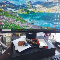 فروشندگی محصولات فرهنگی و کافی نت