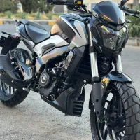 دومینار ۲۵۰ به همراه دو عدد لاستیک شینکو