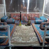 پشتی و بالشت