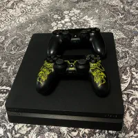 دستگاه ps4 سالم به همراه دو دسته