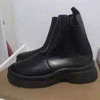 نیم بوت مشکی نو سایز ۴۰