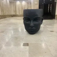 گلدارن سر انسان