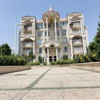 ۲۲۴متر+استخر+۴خواب+لاکچری+اعیانی نشین