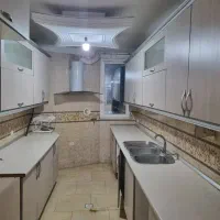 آپارتمان تک واحدی طبقه اول تاجری