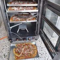 پیتزا پز حرفه ای