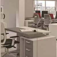 کارگراقا برای خط تولید